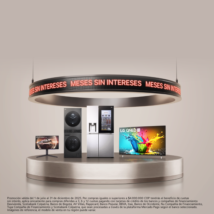 Una exhibición de productos electrónicos LG, bajo un cartel circular que dice "MESES SIN INTERESES"