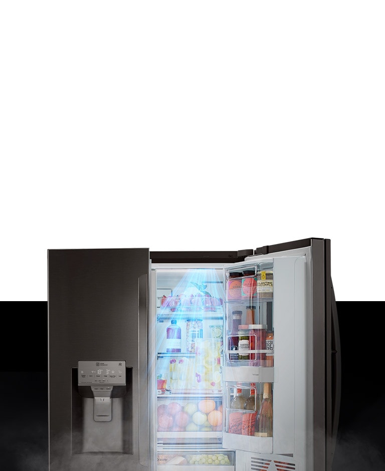 Video DoorCooling+ en nevecón LG con puertas abiertas.