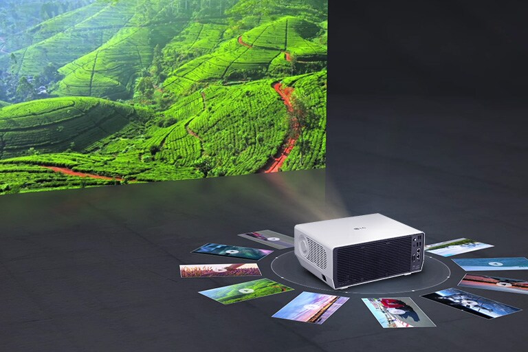 Proyector con muchas películas que pueden reproducirse sin cambio de fuente de luz