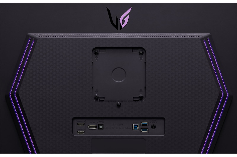 LG Monitor Gamer OLED 27" QHD LG UltraGear de 240 Hz y 0,03 Ms Pivoteable, 27GR95QE-B