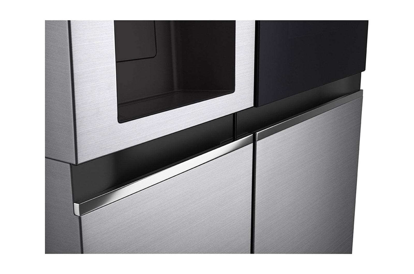 Nevecón LG Side-by-Side LS66SGP, espacio para abrir puertas.