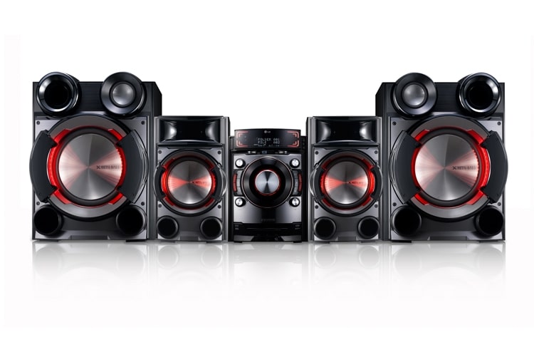 Vista frontal de LG XBOOM CM9530 Mini componente con 2100W de potencia. Iluminación LED en todos los parlantes X-Metal Bass. CM9530