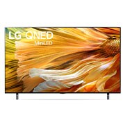 Una vista frontal del televisor LG QNED