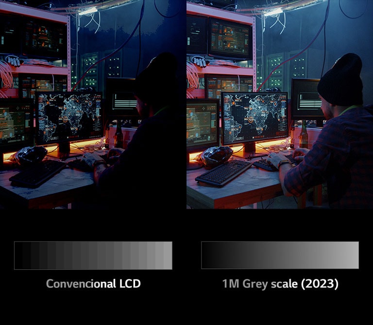 Con la pantalla dividida, se ve a un hombre mirando un monitor en una habitación oscura. Se compara la diferencia de calidad de imagen entre los lados izquierdo y derecho.