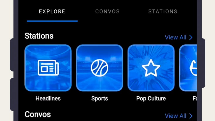 Pantalla de la app FYI RAiDiO mostrando sus diferentes emisoras seleccionadas de noticias y música continua con sonido mejorado.