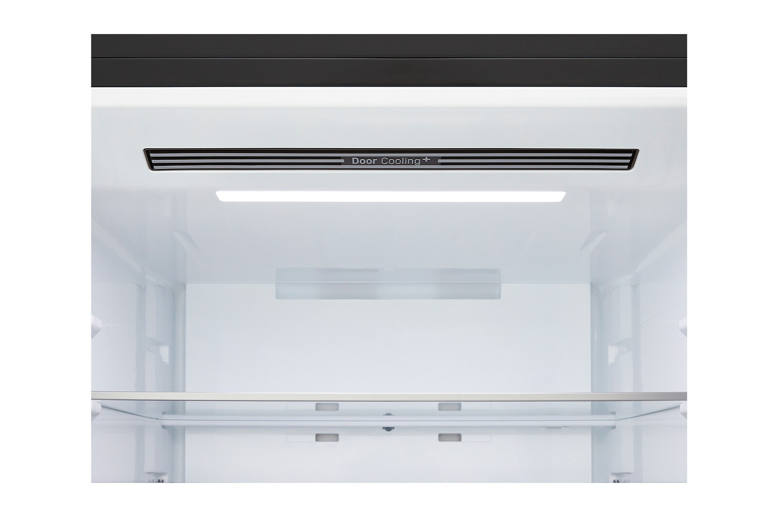 LG bottom freezer (GBBW726AEV) front side view showing exterior design