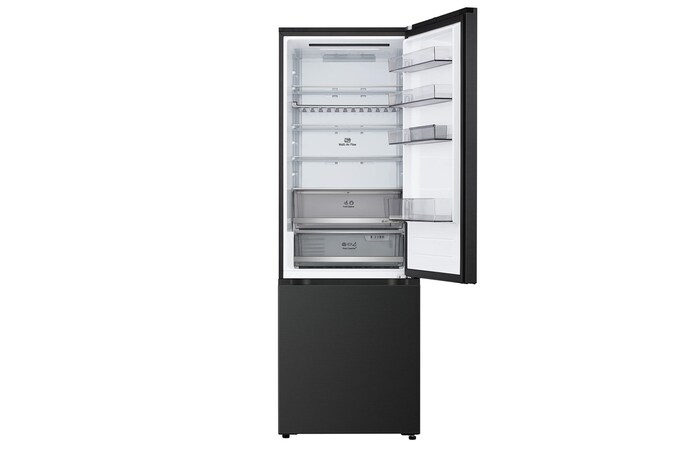 LG bottom freezer (GBBW726AEV) in living space with night city view overlaid with AI Saving Mode graphic and fluctuating energy chart