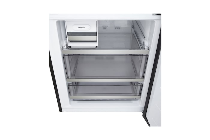LG fridge freezer (GBBW726AEV) front view showing DoorCooling+™ vent