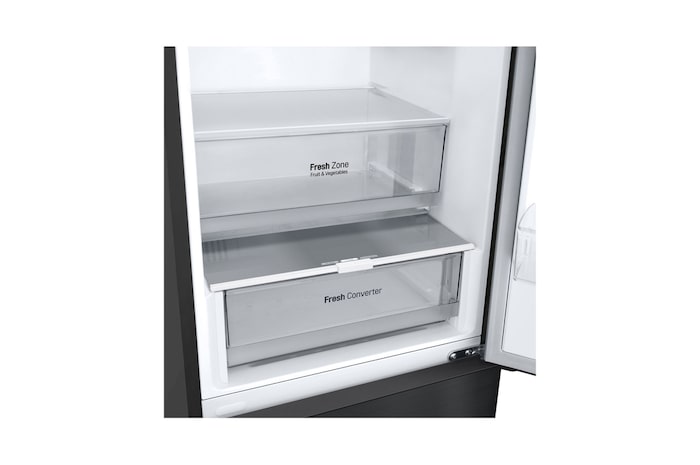 bottom side view with zoom view without food