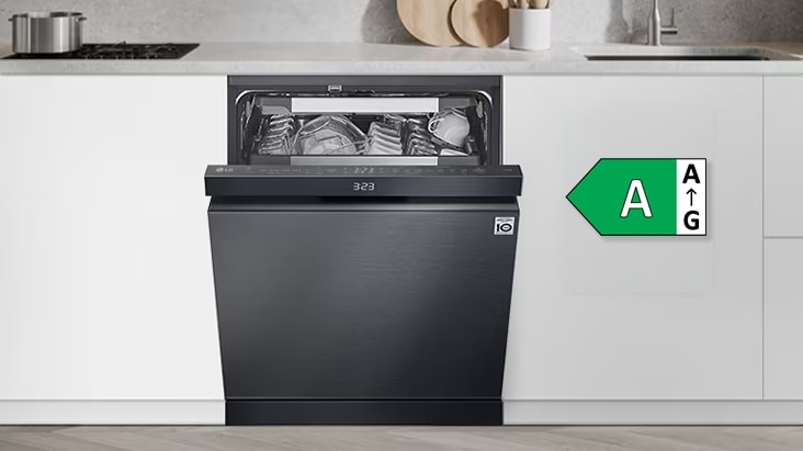 Volně stojící myčka nádobí LG DF587HMS v kuchyni s energetickou třídou A-10 %