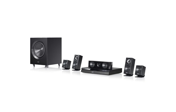 Čelní pohled na 5.1 kanálový 3D Blu-ray systém domácího kina, nastavitelný úhel stojanu reproduktorů, hudební výkon 1100W, USB direct ripping, vestavěná WiFi, WiFi Direct BH7220B