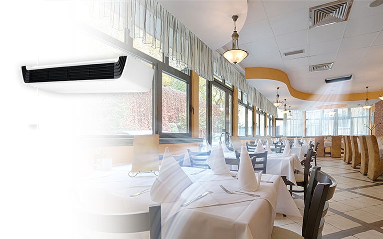 Obrázek restaurace v nákupním středisku se zapnutou klimatizací.