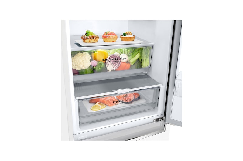 LG Kombinovaná chladnička LG | D | Hrubý objem 419 l | 215 kWh/rok | Lineární invertorový kompresor | Total No Frost™ | DoorCooling+™ | Vnější LED displej | ThinQ™ + WiFi, GBB62SWFFN