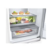 LG Kombinovaná chladnička LG | C (v rozsahu A až G) | Hrubý objem 374 l | 171 kWh/rok | Lineární kompresor | Total no frost™ | Door cooling+™ | Fresh Balancer, GBB71SWVCN