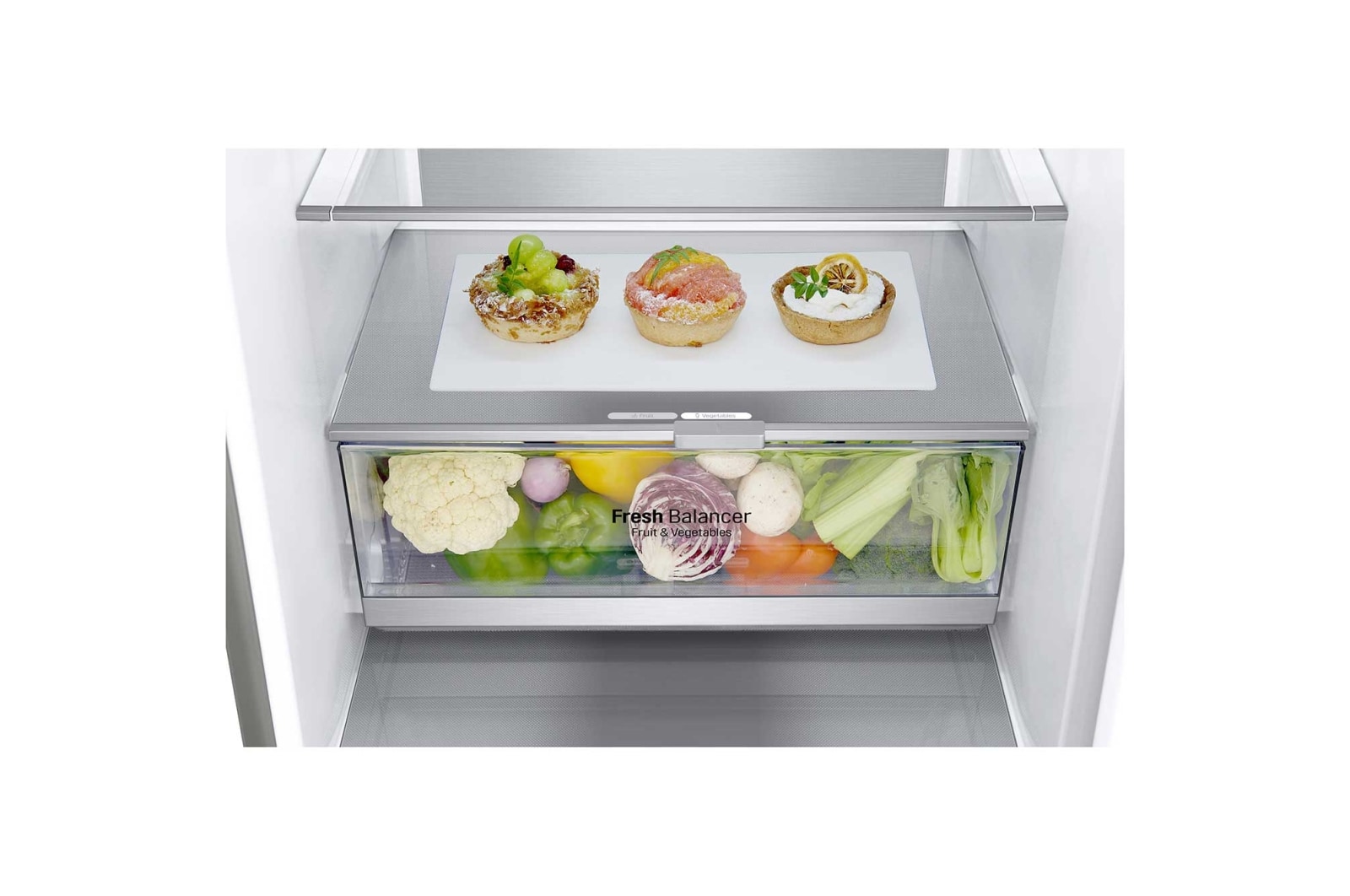 LG ﻿Kombinovaná chladnička | C (v rozsahu A až G) | Hrubý objem 419 l | 172 kWh/rok | LG Lineární kompresor | Multi Air Flow | Smart Diagnosis™ | Door cooling | Metal Fresh, GBB72NSVCN