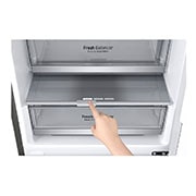 LG E | Hrubý objem 419 l | 288 kWh/rok | LG Lineární invertorový kompresor | LG Total No Frost | DoorCooling+™ | Vnější LED displej | ThinQ™ + WiFi, GBB72PZDZN