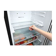 LG Kombinovaná chladnička LG | E | Hrubý objem 394 l |270 kWh/rok | Lineární invertorový kompresor | Multi-Air Flow | ThinQ™ + WiFi, GBB940BMQZT