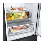 LG Kombinovaná chladnička LG | A | 384 l | Lineární kompresor | DoorCooling+™|Černá/šedá, GBP62MCNAC