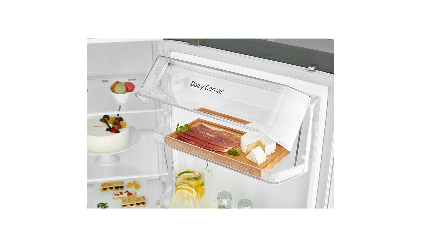 LG Americká chladnička LG | F | Hrubý objem 680 l | 429 kWh/rok | Lineární invertorový kompresor | Total No Frost™ | Multi-Air Flow™ | Vnější LED displej, GSB360BASZ