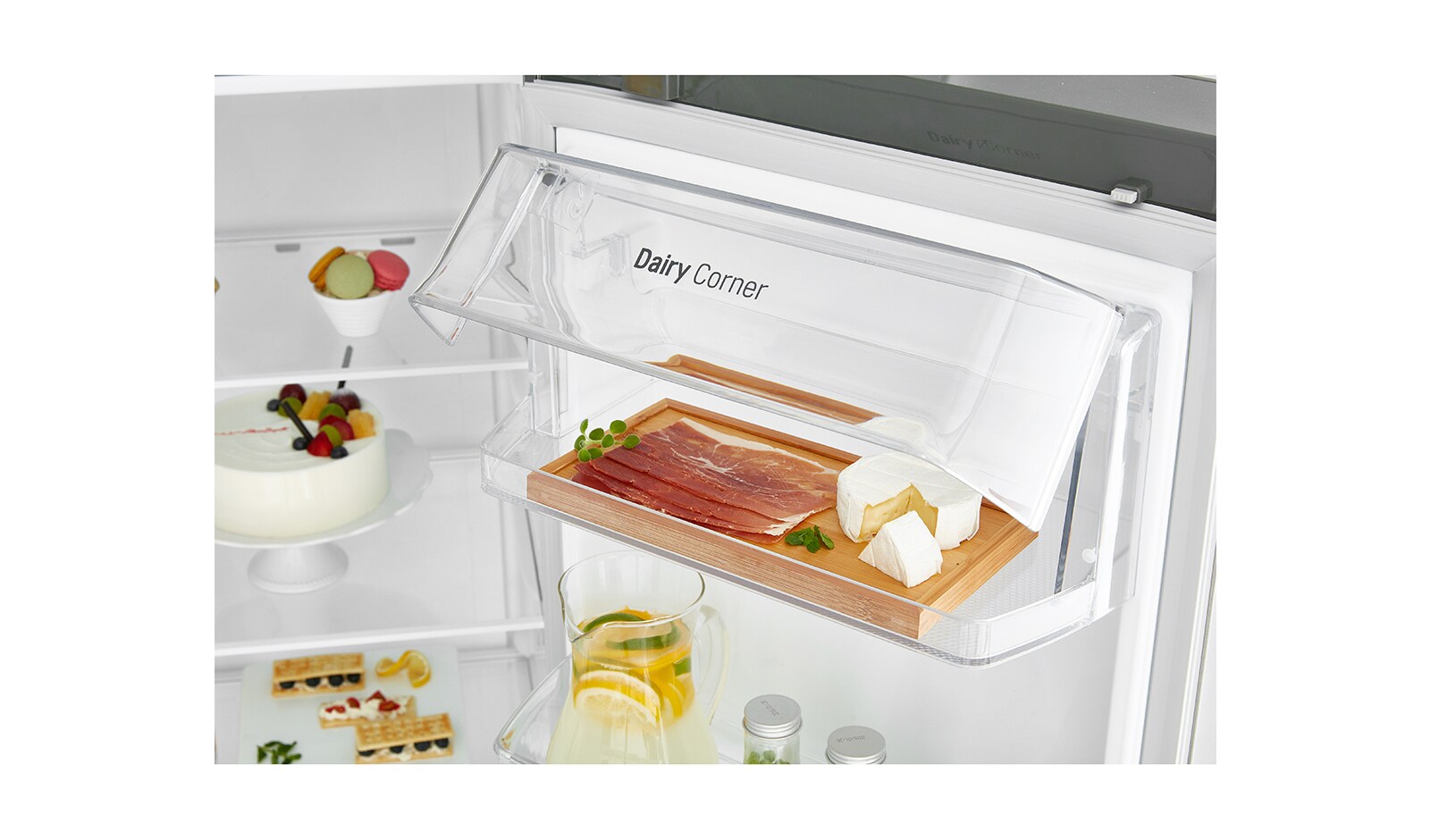 LG Americká chladnička LG | F | Hrubý objem 663 l | 419 kWh/rok | Lineární invertorový kompresor | Total No Frost | Multi-Air Flow™ | Vnější LED displej | Nápojový automat, GSL360ICEV