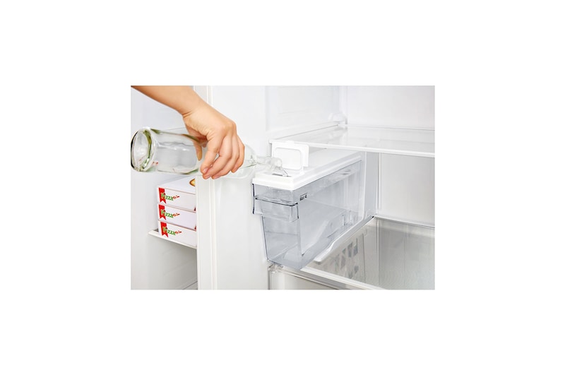 LG Americká chladnička | F | Hrubý objem 688 l | 431 kWh/rok | LG Lineární invertorový kompresor | LG Total No Frost | Multi-Air Flow™ | Vnější LED displej | Nápojový automat, GSL481PZXZ