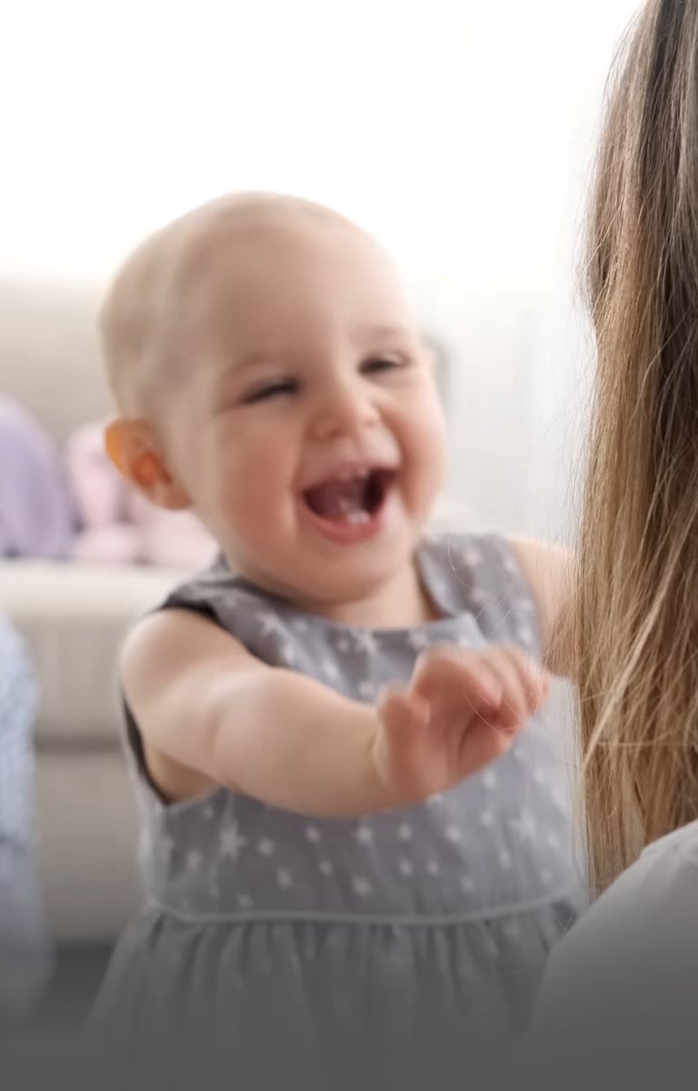 Rodina si doma užívá krásné chvíle