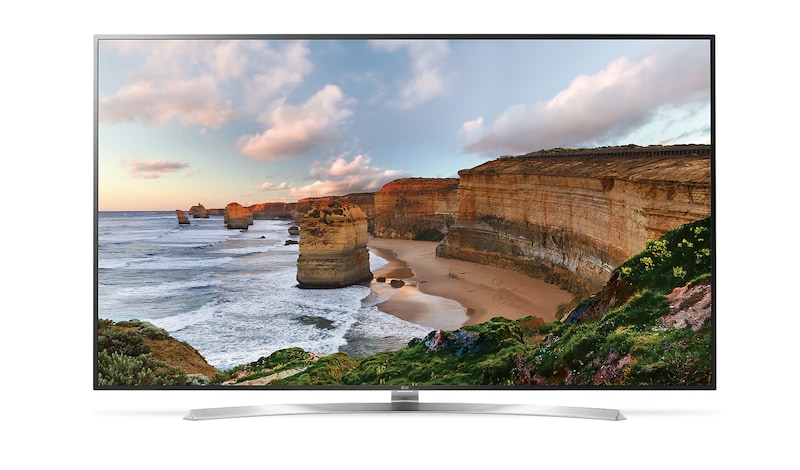 Čelní pohled na 75" LG NanoCell TV, webOS 3.0 75UH855V