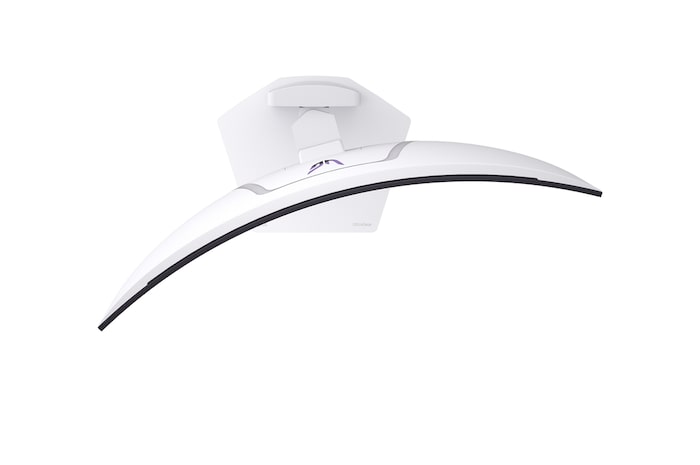 boční pohled pod úhlem +15 stupňů na nakloněný monitor