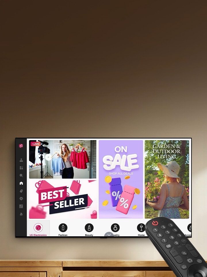 LG Smart TV im Wohnzimmer mit dynamischer ShopTime-Einkaufsoberfläche mit sich ändernden Deals und Live-Streams, die einen nahtlosen Zugriff auf personalisierte Einkaufsinhalte mit einem Klick hervorhebt.