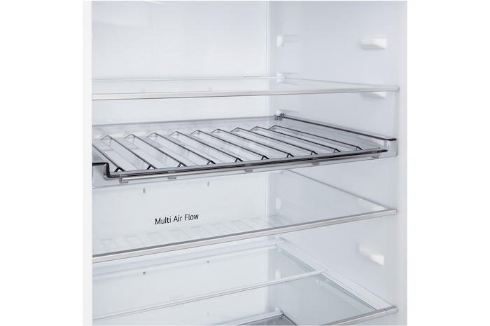 LG Unterer Gefrierschrank (GBBS726CPY) im Wohnbereich mit Blick auf die nächtliche Stadt, KI-Sparmodus-Grafik und schwankender Energietabelle