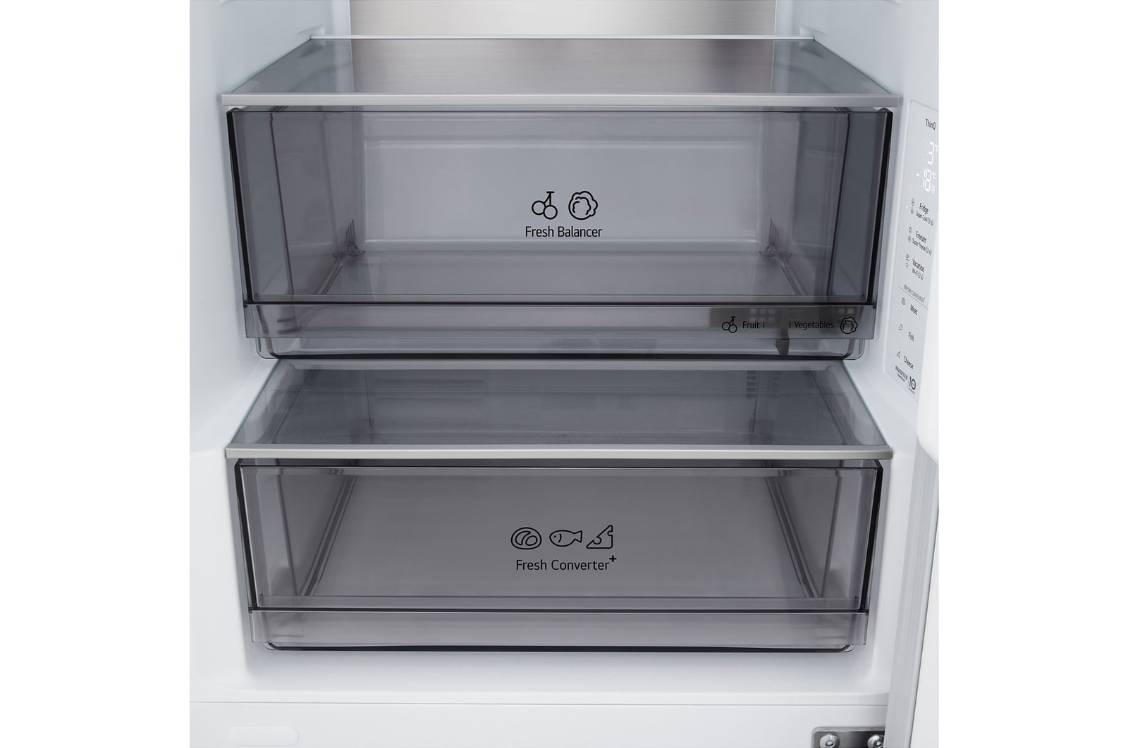 LG fridge freezer (GBBS726CPY) front view showing DoorCooling+™ vent