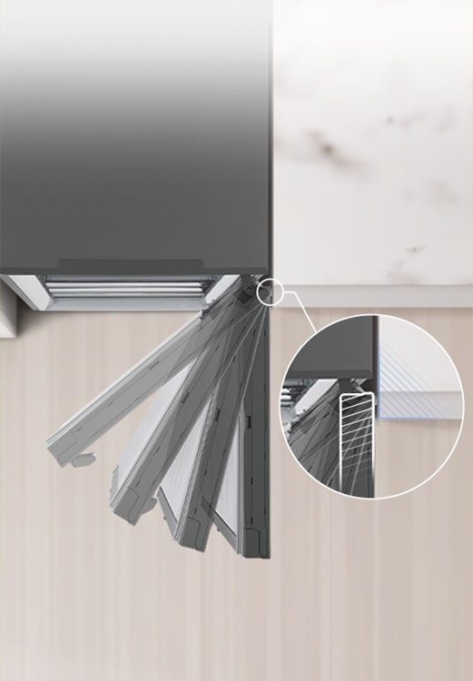 Draufsicht des Kühlschranks, die die Möglichkeit zeigt, die Tür um 90° zu öffnen, auch wenn sie nahe an der Wand steht.