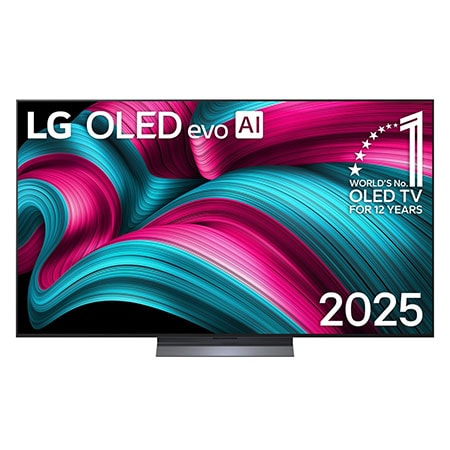 Großansicht eines stilvollen und farbenfrohen Wohnzimmers. Der LG OLED evo AI C5 4K Smart TV ist an der Wand montiert, darunter befindet sich eine LG Soundbar. Das Design des Fernsehers fügt sich gut in den Raum ein. Auf dem Fernsehbildschirm ist ein buntes Kunstwerk zu sehen. 