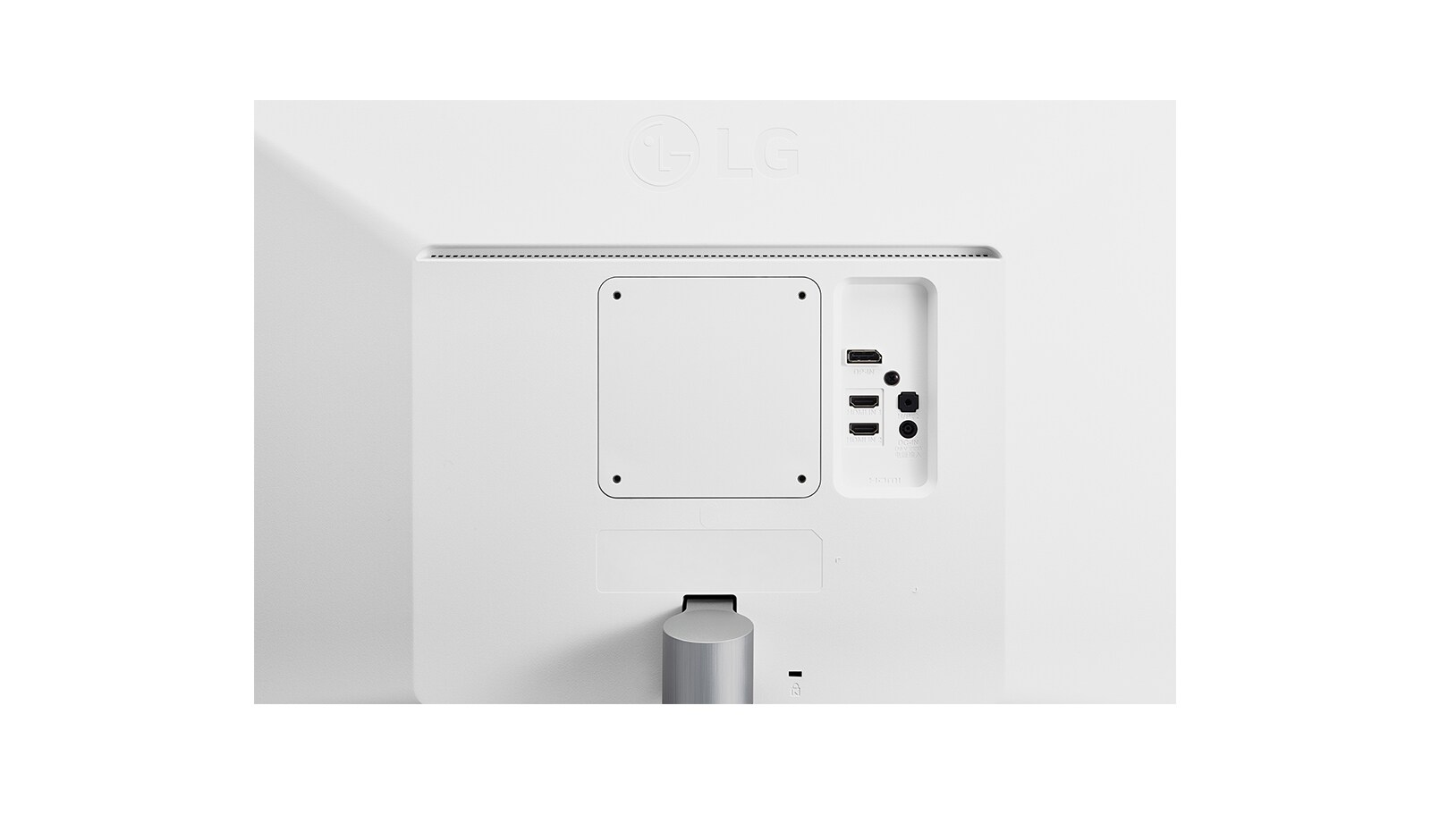 LG 27" Ultra HD 4K HDR Monitor, 27UK600-W