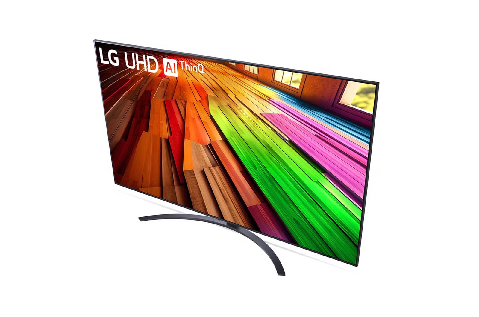 Schrägansicht von oben rechts auf den LG UHD AI ThinQ 4K UT81 Smart TV mit geschwungenem Standfuß.