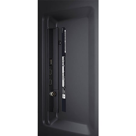 Nahaufnahme der seitlichen Anschlüsse des LG UHD AI ThinQ 4K UT80 Smart TV mit HDMI- und USB-Ports.