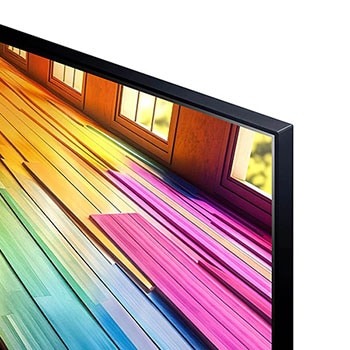 Nahaufnahme der Ecke und des Rahmens des LG UHD AI ThinQ 4K UT80 Smart TV mit klarer Bilddarstellung.