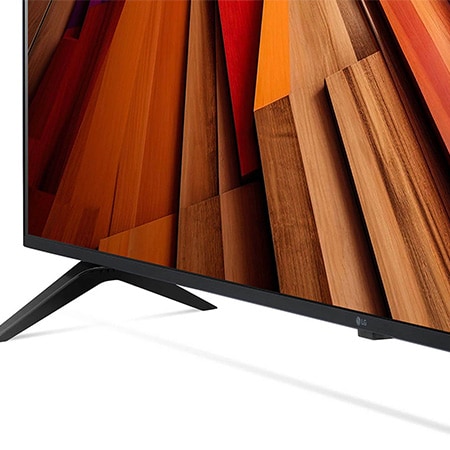 Vergrößerte Ansicht des rechten Standfußes und unteren Rahmens des LG UHD AI ThinQ 4K UT80 Smart TV.