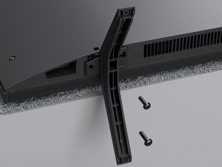 Installationsvideo zur Montage des Standfußes für den LG UHD AI ThinQ 4K UT80 Smart TV Fernseher.