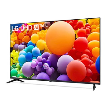Frontansicht des LG UHD AI ThinQ 4K UT73 Smart TV mit Benutzeroberfläche, leicht von vorne rechts betrachtet.