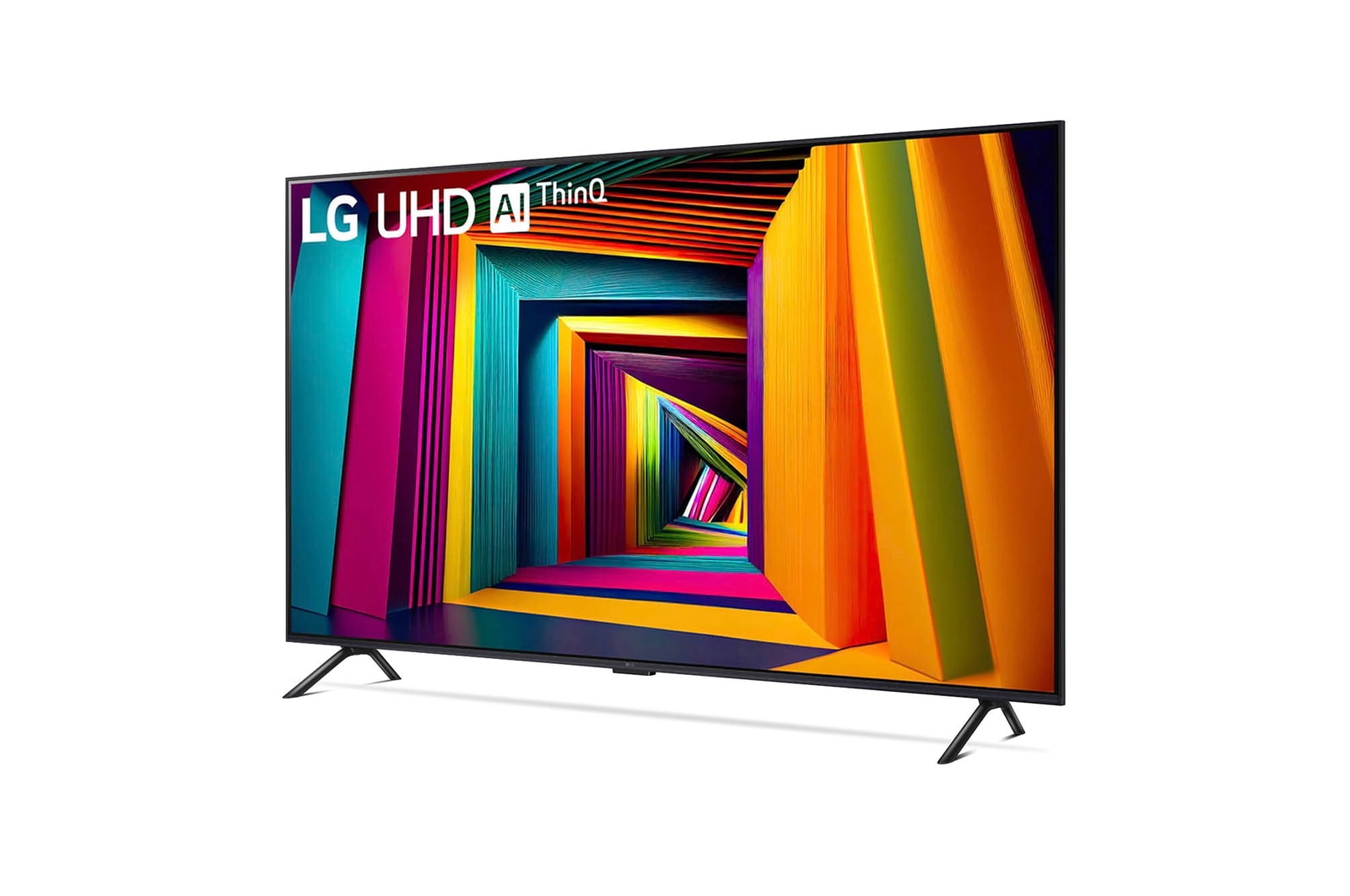 Schräg vorderansicht von links des LG UHD AI ThinQ 4K UT91 Smart TV mit lebendigem Bild auf dem Bildschirm.
