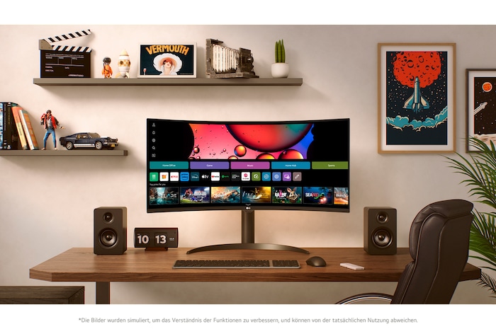 LG Smart Monitor 34SR65QC-B auf einem modernen Schreibtisch mit webOS-Apps, ideal als Zentrum für Entertainment und Produktivität.