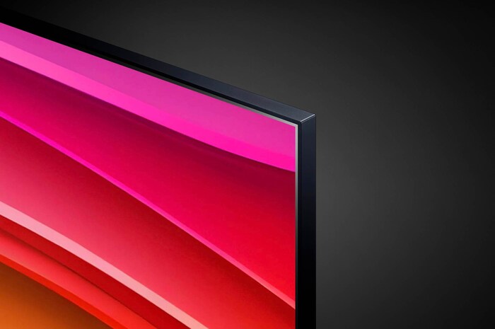 Detailansicht des oberen rechten Rahmens des LG NanoCell AI NANO82 4K Smart TV 2024 mit schmaler Einfassung.