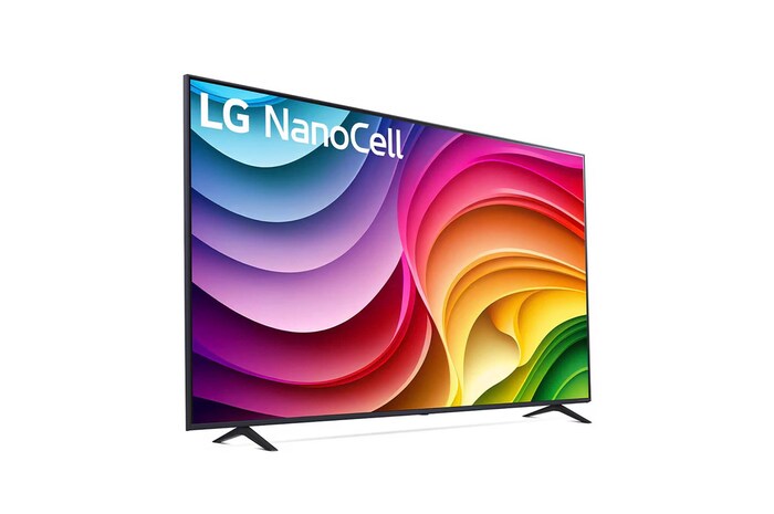 Schrägansicht des LG NanoCell AI NANO82 4K Smart TV 2024 mit scharfem Bildinhalt.