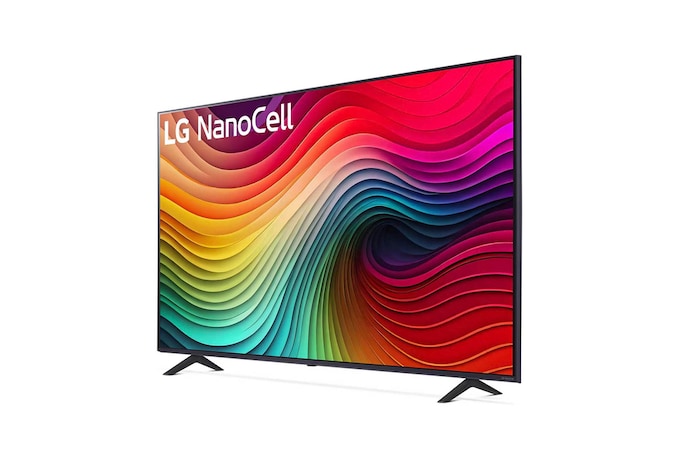 Schrägansicht des LG NanoCell AI NANO81 4K Smart TVs mit breitem Betrachtungswinkel und NanoColor-Technologie für satte Farben.