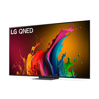 LG QNED87 AI 4K Smart Fernseher aus einer vorderen rechten Perspektive betrachtet, zeigt lebendige Farben auf dem Bildschirm und den Standfuß.