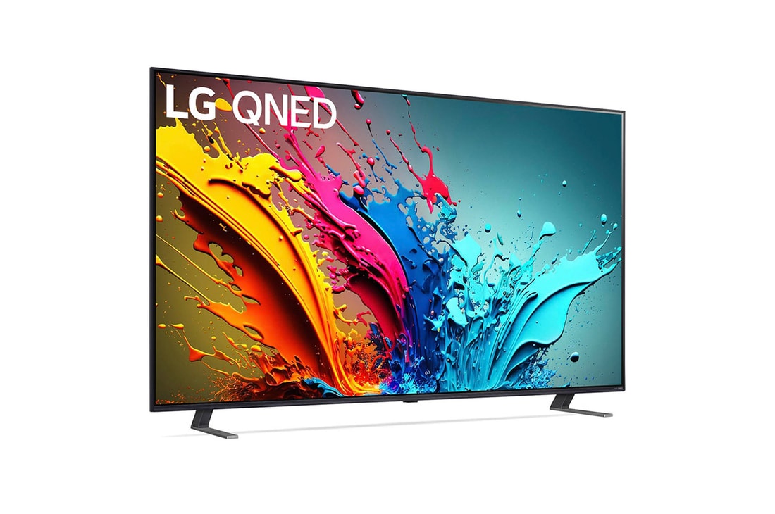 LG QNED MiniLED AI QNED85 4K Smart Fernseher aus einer vorderen linken Perspektive, zeigt Bildschirm und zentralen Standfuß.