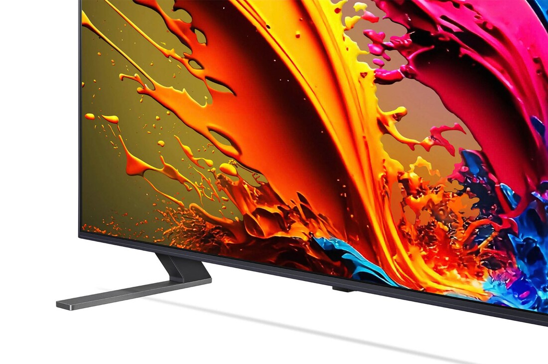 Nahaufnahme des zentralen Standfußes und des unteren Rahmendesigns des LG QNED MiniLED AI QNED85 4K Smart Fernsehers.