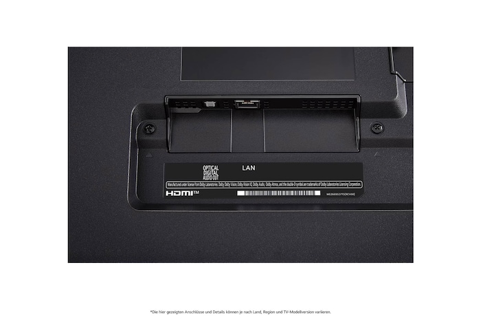 Nahaufnahme des optischen digitalen Audioausgangs und des LAN-Anschlusses auf der Rückseite des LG QNED80 AI 4K Smart Fernsehers.