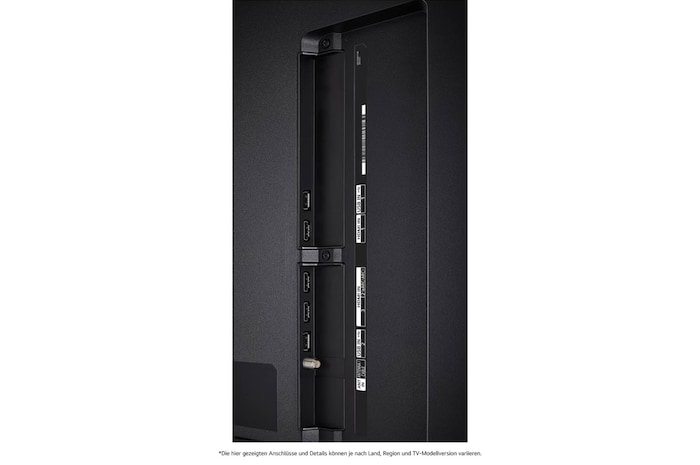 Detaillierte Nahaufnahme der seitlichen Anschlüsse des LG QNED80 AI 4K Smart Fernsehers, zeigt HDMI-, USB- und Antenneneingänge.